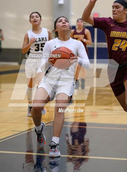 Thumbnail 1 in Edison [Thomas A.] vs Harlandale (UIL 5A Region 4 Bi-District) photogallery.