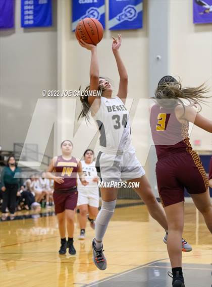 Thumbnail 3 in Edison [Thomas A.] vs Harlandale (UIL 5A Region 4 Bi-District) photogallery.