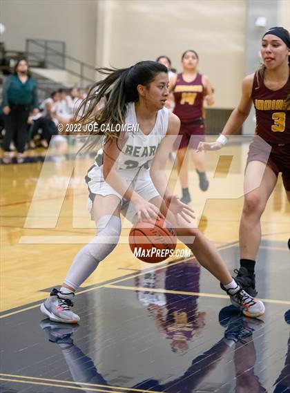 Thumbnail 1 in Edison [Thomas A.] vs Harlandale (UIL 5A Region 4 Bi-District) photogallery.