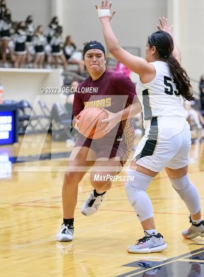 Thumbnail 1 in Edison [Thomas A.] vs Harlandale (UIL 5A Region 4 Bi-District) photogallery.