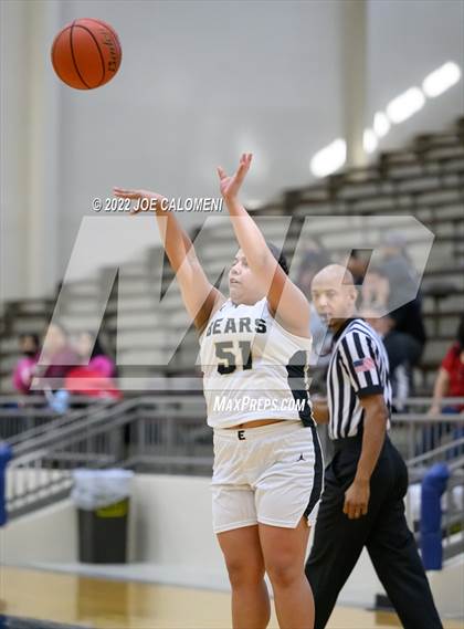 Thumbnail 3 in Edison [Thomas A.] vs Harlandale (UIL 5A Region 4 Bi-District) photogallery.