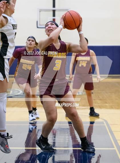 Thumbnail 1 in Edison [Thomas A.] vs Harlandale (UIL 5A Region 4 Bi-District) photogallery.