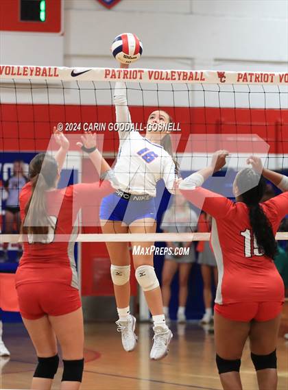 Thumbnail 2 in Jacksonville @ West Carteret photogallery.