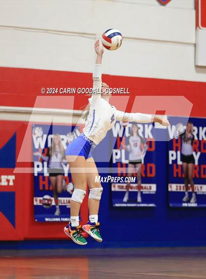 Thumbnail 3 in Jacksonville @ West Carteret photogallery.