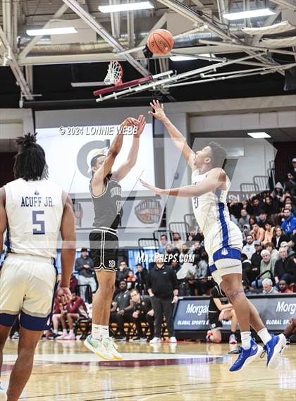 Thumbnail 2 in Sunrise Christian Academy vs IMG Academy (Spalding Hoophall Classic) photogallery.