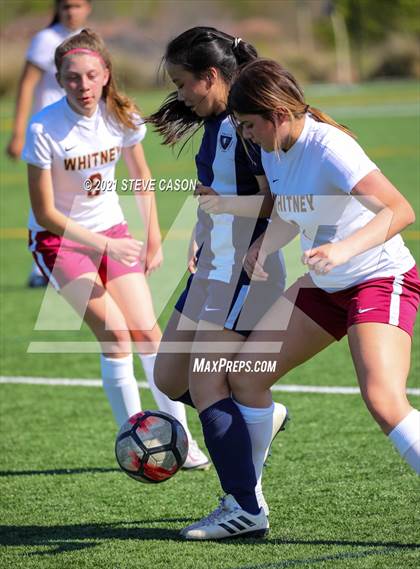 Thumbnail 1 in FR: Whitney @ Vista del Lago photogallery.