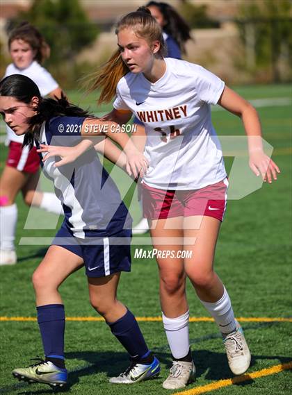 Thumbnail 3 in FR: Whitney @ Vista del Lago photogallery.