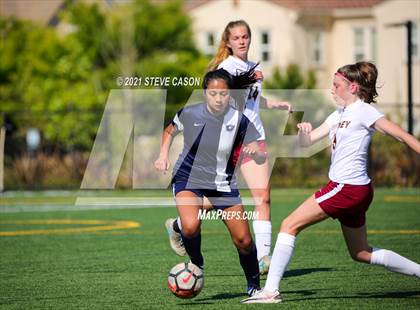 Thumbnail 1 in FR: Whitney @ Vista del Lago photogallery.