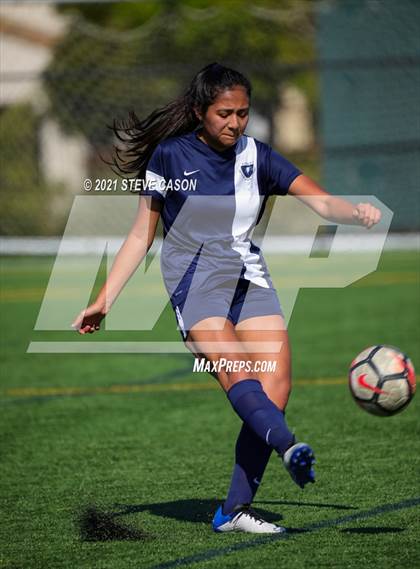 Thumbnail 1 in FR: Whitney @ Vista del Lago photogallery.