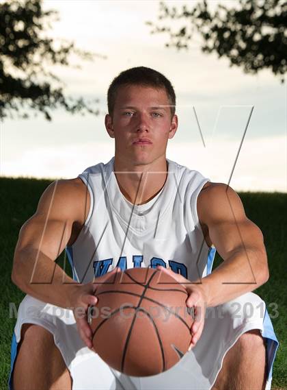 Thumbnail 2 in Christian McCaffrey (Reebok Dynamic Athlete)  photogallery.
