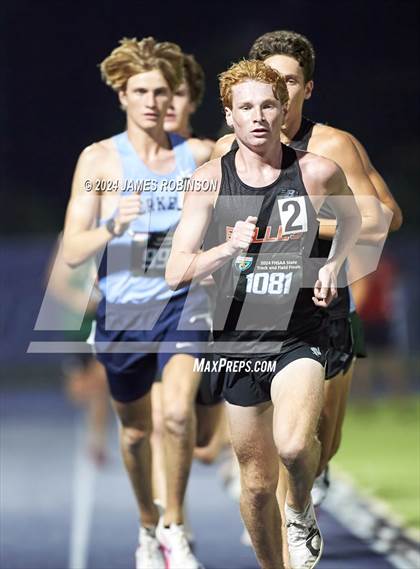 Thumbnail 1 in FHSAA 2A Finals (3200 Meters) photogallery.