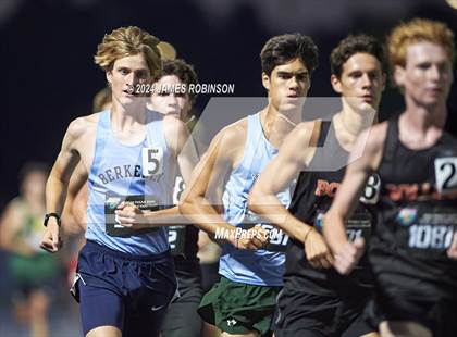 Thumbnail 3 in FHSAA 2A Finals (3200 Meters) photogallery.