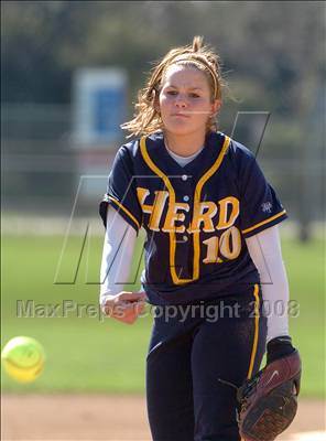 Thumbnail 3 in Alhambra vs. Elk Grove (Pre-Season Tournament of Champions) photogallery.