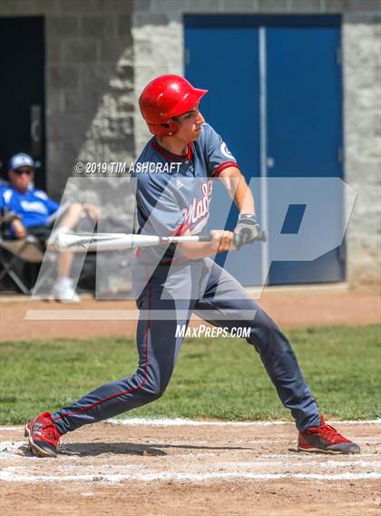 Thumbnail 1 in Madison vs. Greensburg (IHSAA 3A Sectional Semifinal) photogallery.