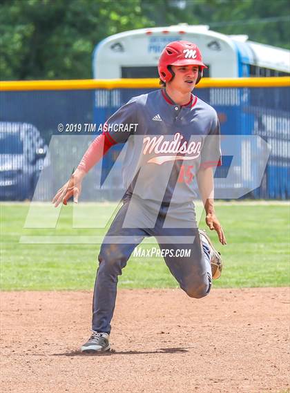 Thumbnail 1 in Madison vs. Greensburg (IHSAA 3A Sectional Semifinal) photogallery.