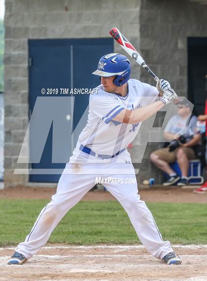 Thumbnail 1 in Madison vs. Greensburg (IHSAA 3A Sectional Semifinal) photogallery.
