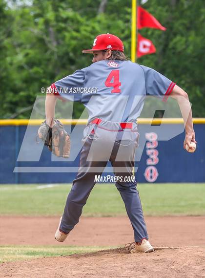 Thumbnail 1 in Madison vs. Greensburg (IHSAA 3A Sectional Semifinal) photogallery.
