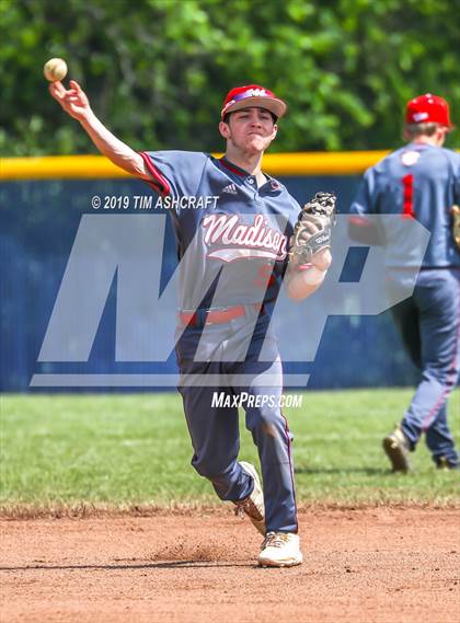 Thumbnail 2 in Madison vs. Greensburg (IHSAA 3A Sectional Semifinal) photogallery.