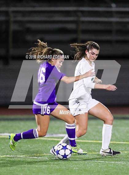 Thumbnail 3 in Issaquah @ Skyline (KingCo 4A Final) photogallery.