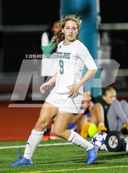 Thumbnail 2 in Issaquah @ Skyline (KingCo 4A Final) photogallery.