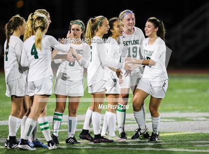 Thumbnail 1 in Issaquah @ Skyline (KingCo 4A Final) photogallery.