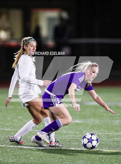 Thumbnail 3 in Issaquah @ Skyline (KingCo 4A Final) photogallery.