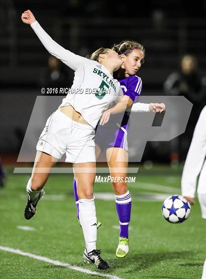 Thumbnail 2 in Issaquah @ Skyline (KingCo 4A Final) photogallery.
