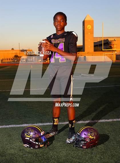 Thumbnail 1 in Lynwood Varsity Football Photo Shoot photogallery.