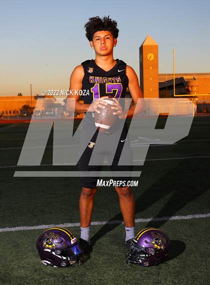 Thumbnail 1 in Lynwood Varsity Football Photo Shoot photogallery.