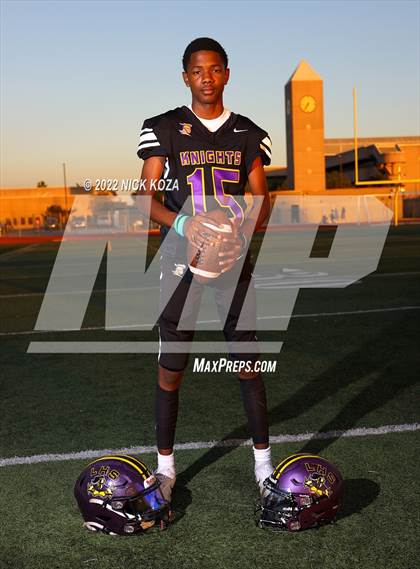 Thumbnail 3 in Lynwood Varsity Football Photo Shoot photogallery.