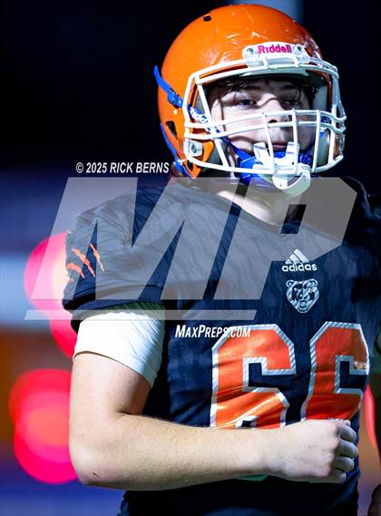 Thumbnail 3 in FR: Grand Oaks (blue) vs Katy Freeman photogallery.