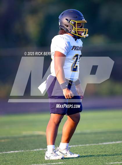 Thumbnail 2 in FR: Grand Oaks (blue) vs Katy Freeman photogallery.