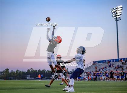 Thumbnail 2 in FR: Grand Oaks (blue) vs Katy Freeman photogallery.