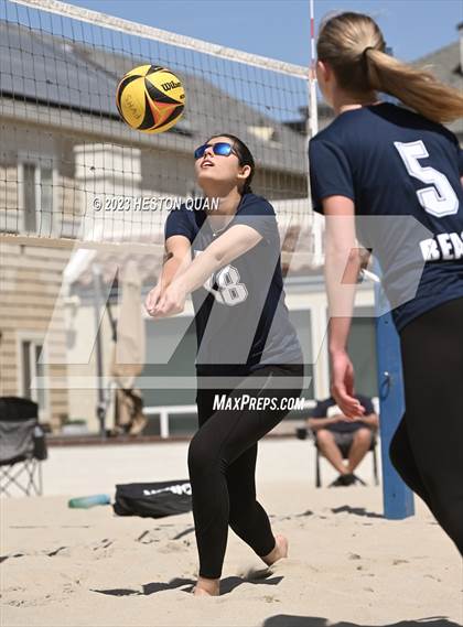 Thumbnail 1 in Wave League Finals - Newport Harbor photogallery.