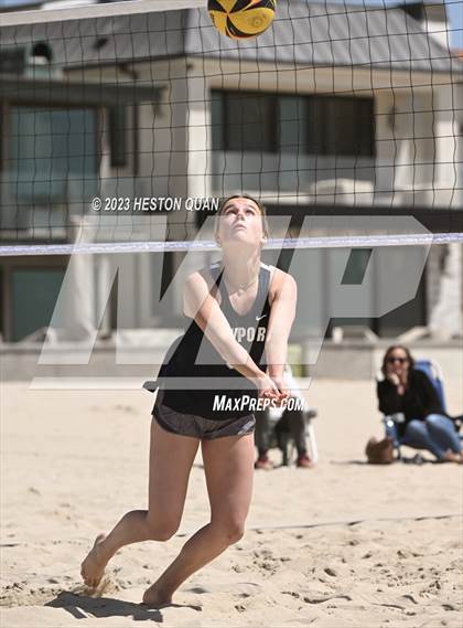 Thumbnail 2 in Wave League Finals - Newport Harbor photogallery.