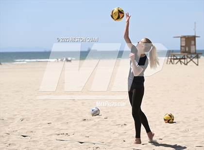 Thumbnail 3 in Wave League Finals - Newport Harbor photogallery.