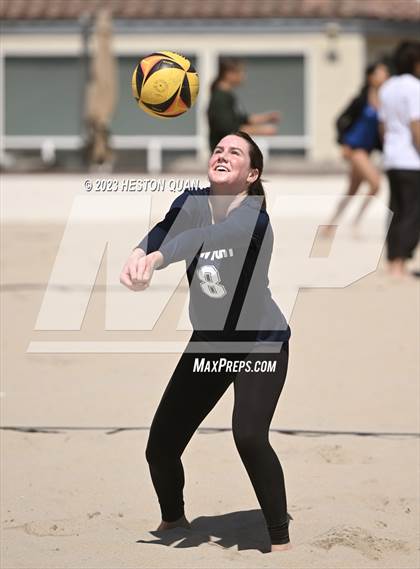 Thumbnail 1 in Wave League Finals - Newport Harbor photogallery.