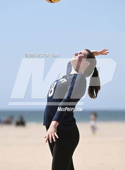 Thumbnail 2 in Wave League Finals - Newport Harbor photogallery.