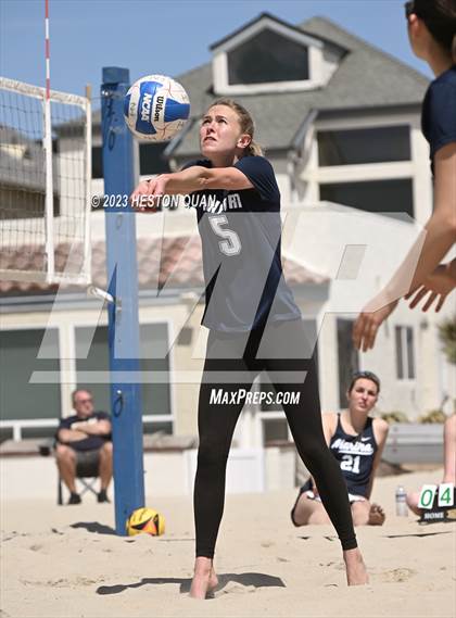 Thumbnail 2 in Wave League Finals - Newport Harbor photogallery.