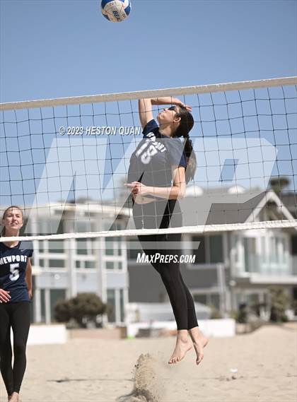 Thumbnail 2 in Wave League Finals - Newport Harbor photogallery.