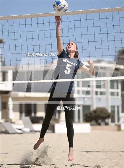 Thumbnail 2 in Wave League Finals - Newport Harbor photogallery.