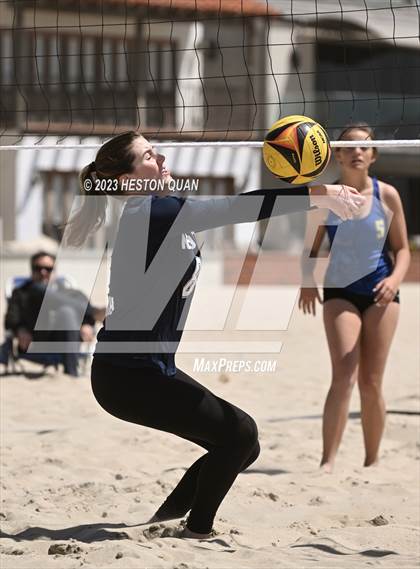 Thumbnail 3 in Wave League Finals - Newport Harbor photogallery.