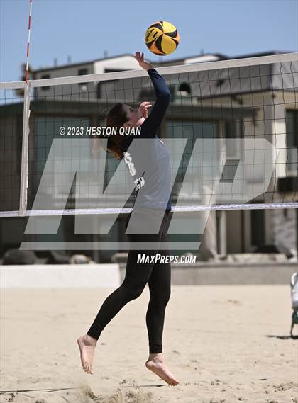 Thumbnail 3 in Wave League Finals - Newport Harbor photogallery.
