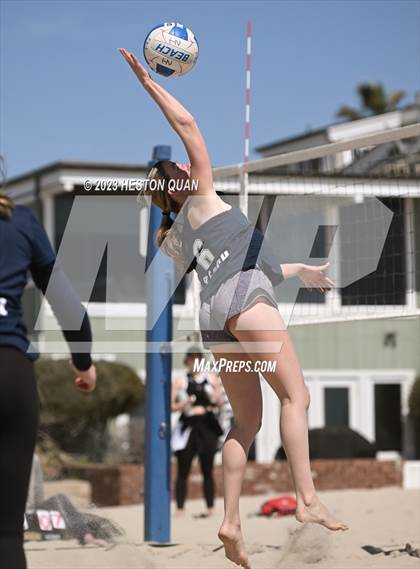 Thumbnail 1 in Wave League Finals - Newport Harbor photogallery.