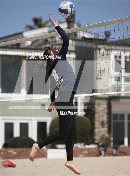 Thumbnail 1 in Wave League Finals - Newport Harbor photogallery.