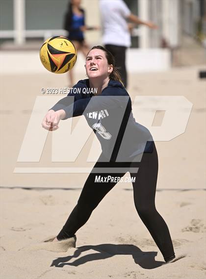 Thumbnail 2 in Wave League Finals - Newport Harbor photogallery.