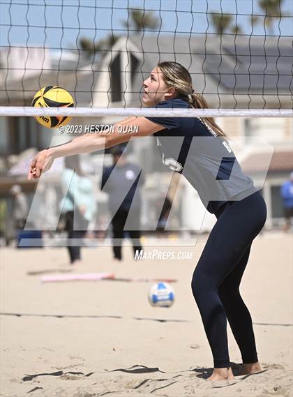 Thumbnail 1 in Wave League Finals - Newport Harbor photogallery.