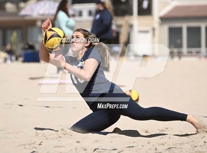 Thumbnail 1 in Wave League Finals - Newport Harbor photogallery.
