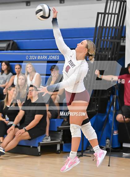 Thumbnail 2 in Perry vs. South Medford (Nike TOC Southwest) photogallery.