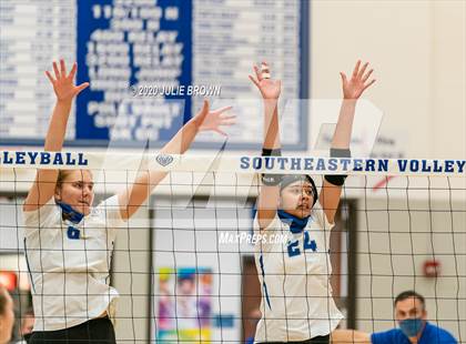 Thumbnail 1 in Hamilton Southeastern vs Westfield (IHSAA 4A Sectional Semifinal) photogallery.